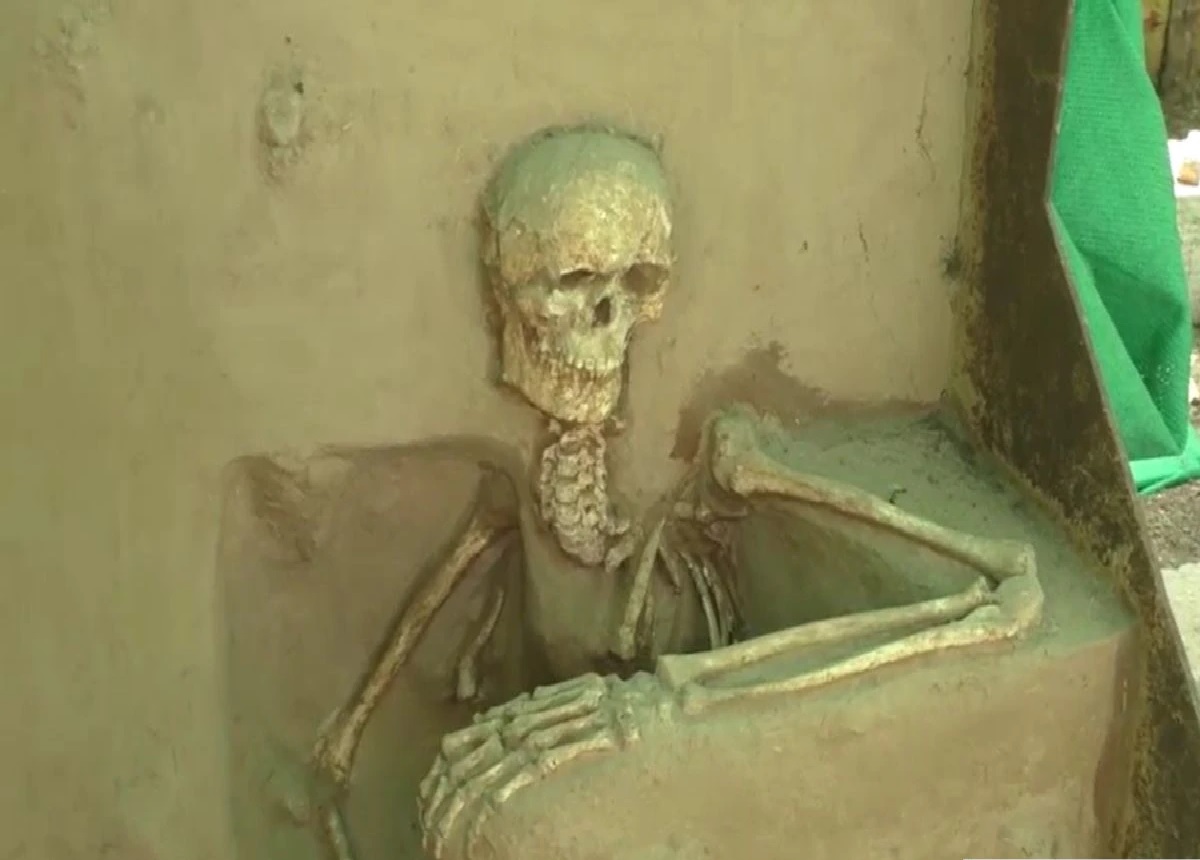 Adbhut : સંતનું ધ્યાનસ્થ અવસ્થામાં હાડપિંજર મળ્યું, અવશેષો હજાર વર્ષ જૂના