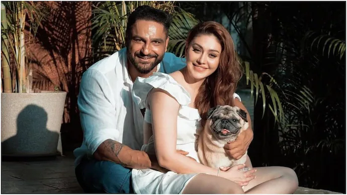 Bollywood | Daily News Stock