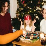 Ajab Gajab : લો બોલો અહીં લોકો કપડાં ઉતારીને નવું વર્ષ ઉજવશે!